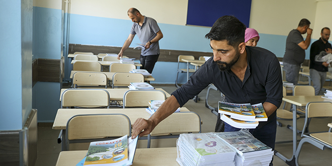 İl Milli Eğitim Müdürü Yasin Tepe’den Depremzede Öğrencilere Destek Açıklamaları